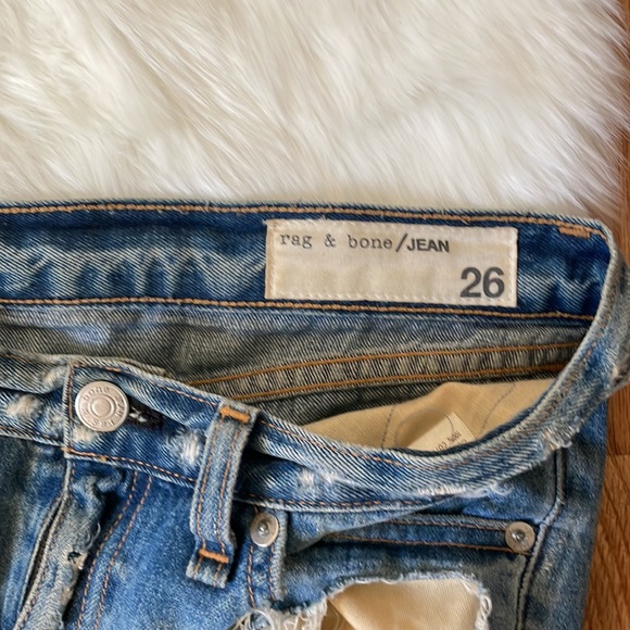 Rag and Bone distressed Jean shorts - Picture 3 of 3